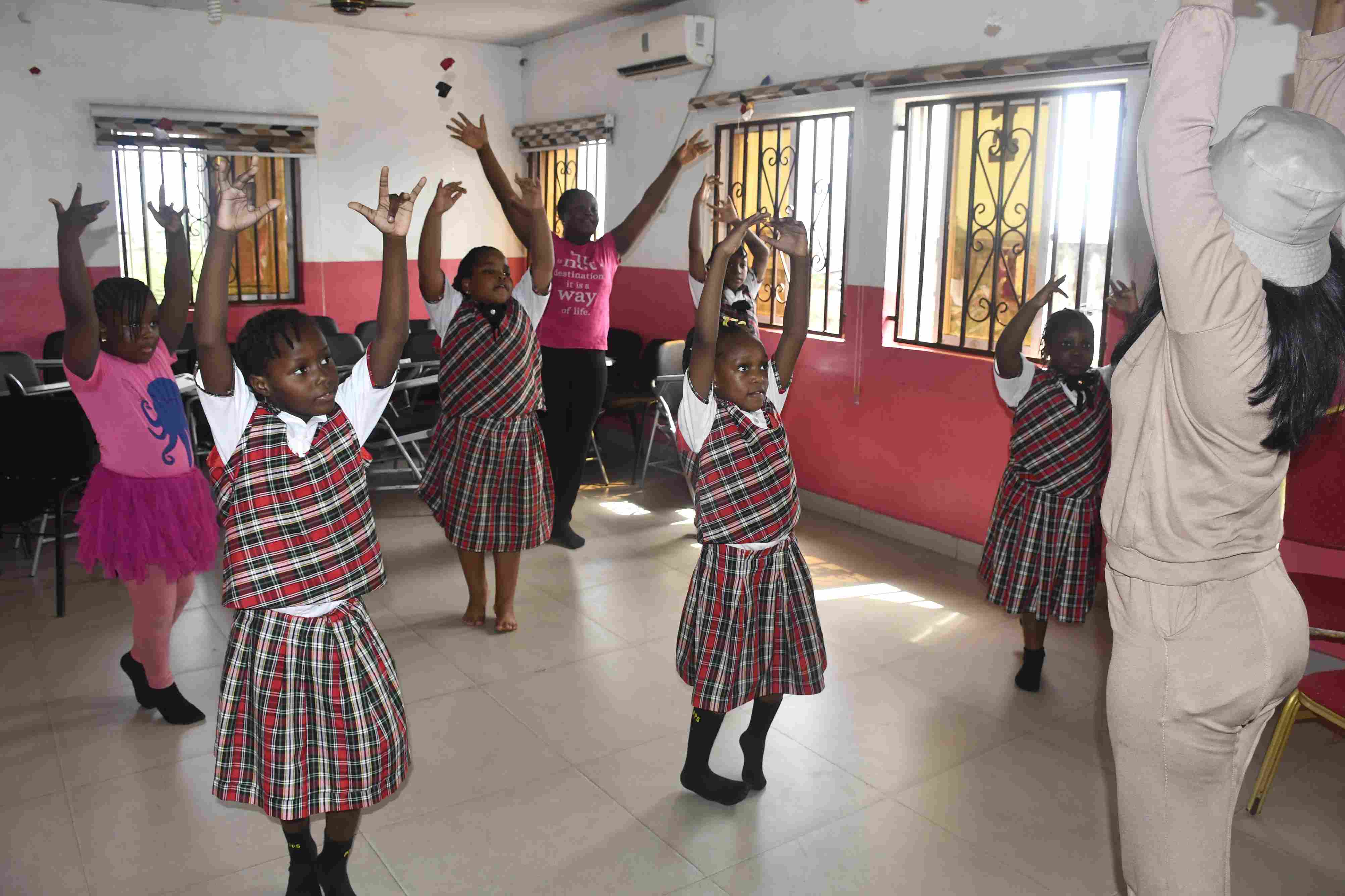 <p>Ballet Dance Class</p>